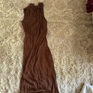 Midi brown dress.